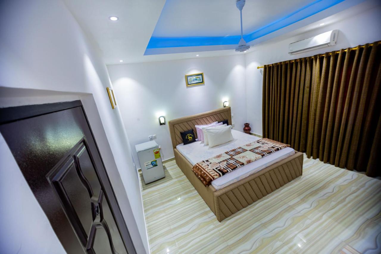 Nap Apartment Hotel Dansoman ภายนอก รูปภาพ